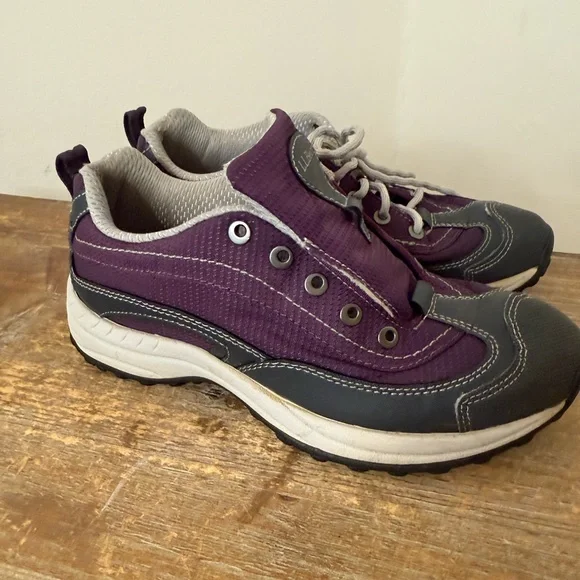 L.L. Bean Hiking Walking Shoes Purple and Gray Sneakers Women Sz 8 - Picture 3 of 9